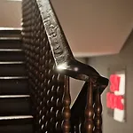 Hola Lägenhetshotell 3*