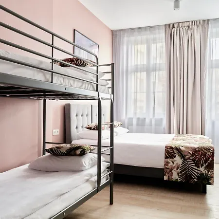 Hola 3* גדינייה