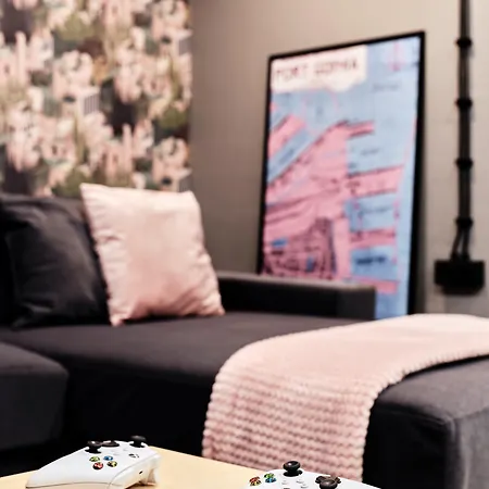 Hola מלון דירות