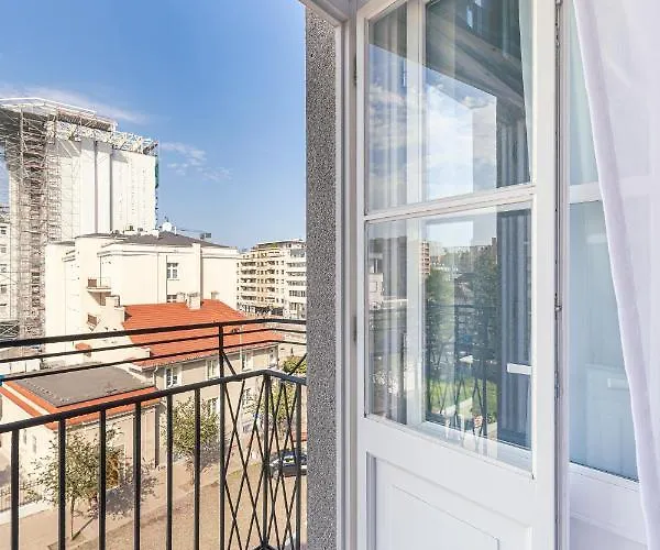 Hola 3* غدينيا