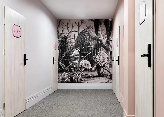 Hola Hotel apartamentowy 3*