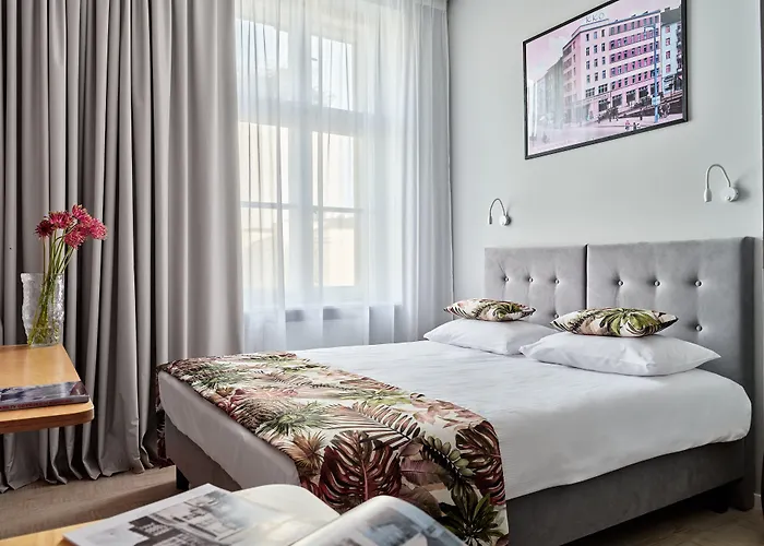 Hola شقة فندقية 3*